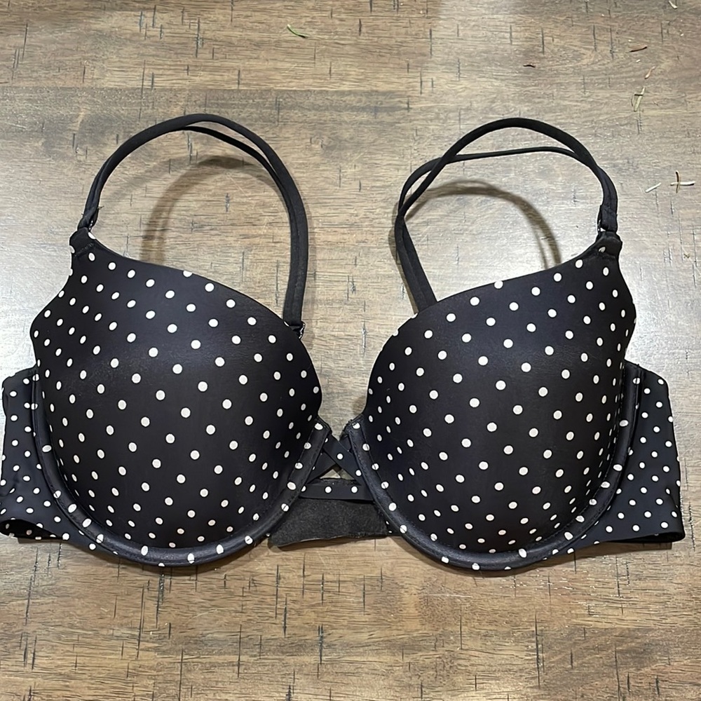 Victoria’s Secret bra!